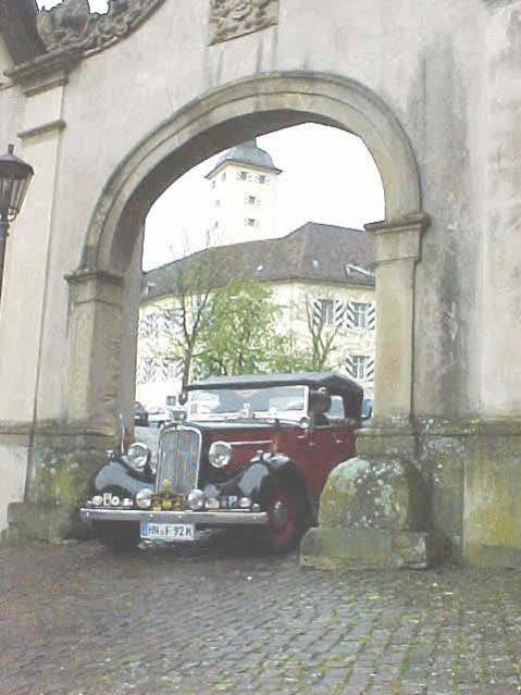 Hotel Zum Lamm Gundelsheim  Экстерьер фото